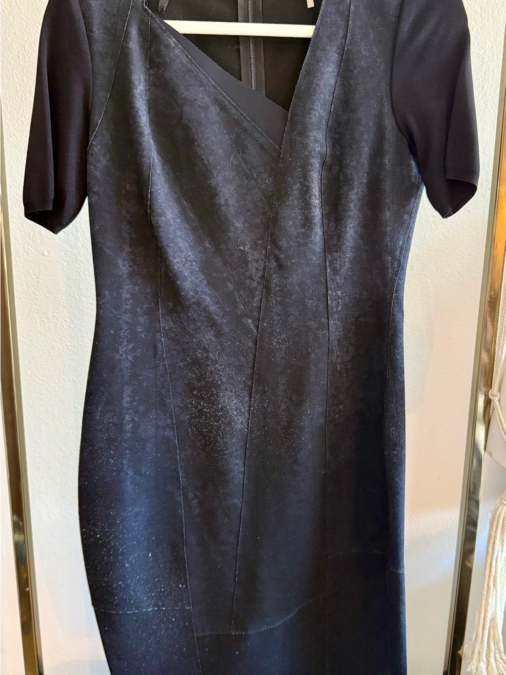 Elie Tahari Black Short-Sleeve V-Neck Midi Dress